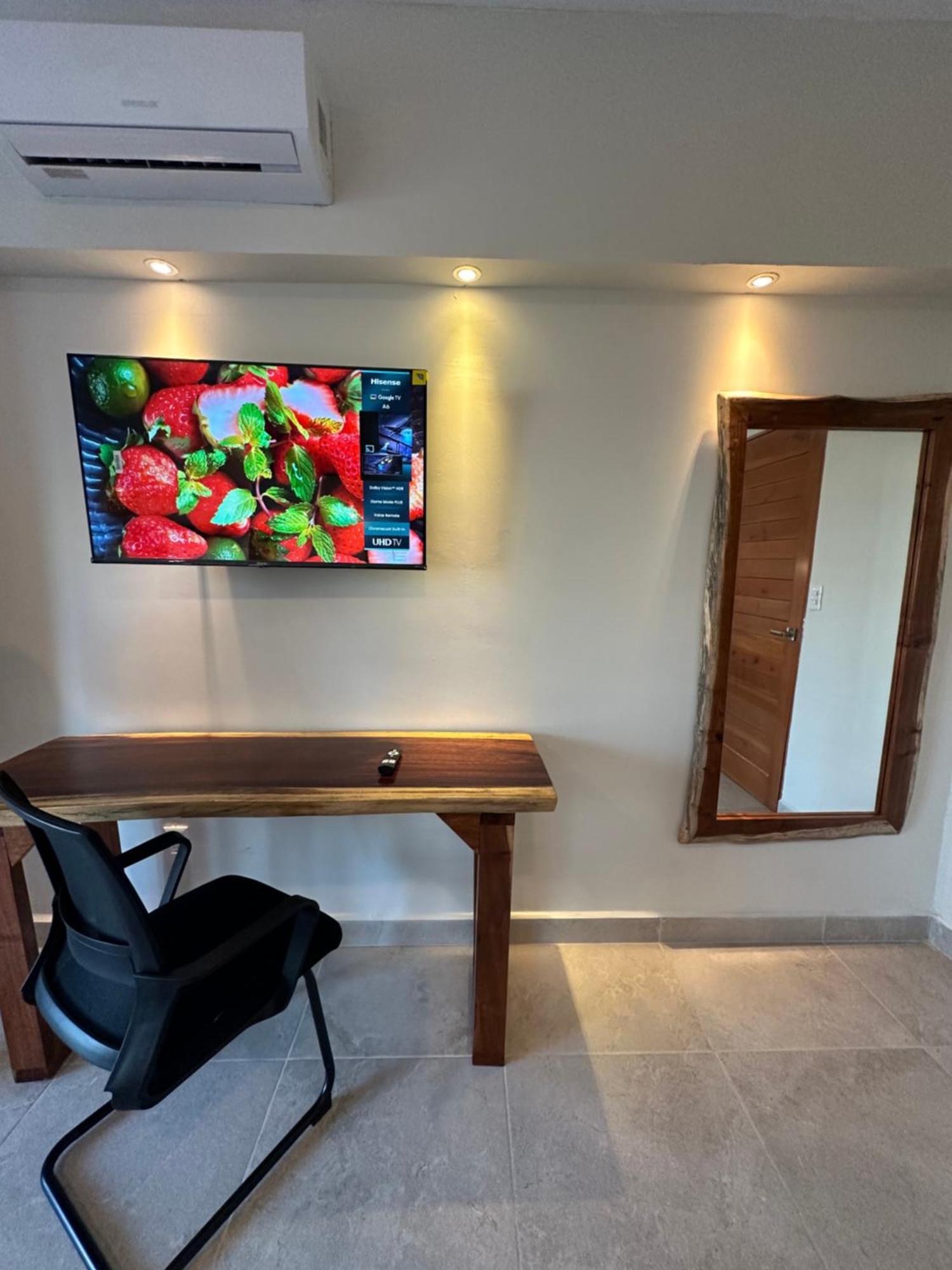 Oneiro Suites With Sea View 마아우알 외부 사진