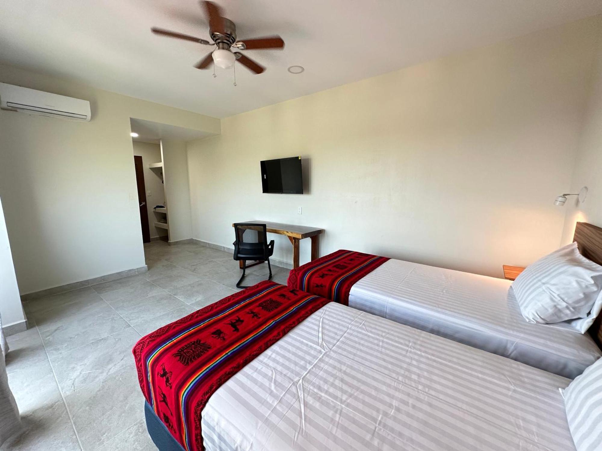 Oneiro Suites With Sea View 마아우알 외부 사진